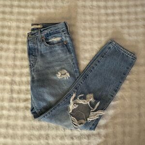 Levis Straight Leg Jeans